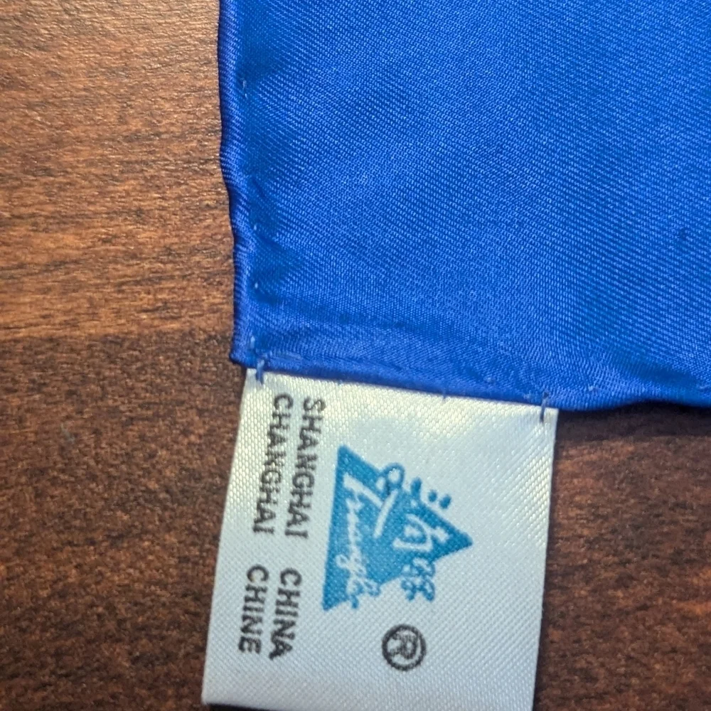 🖤 Triangle 3 Silk Vintage handsewn rolled handkerchief pocket square Green Blue